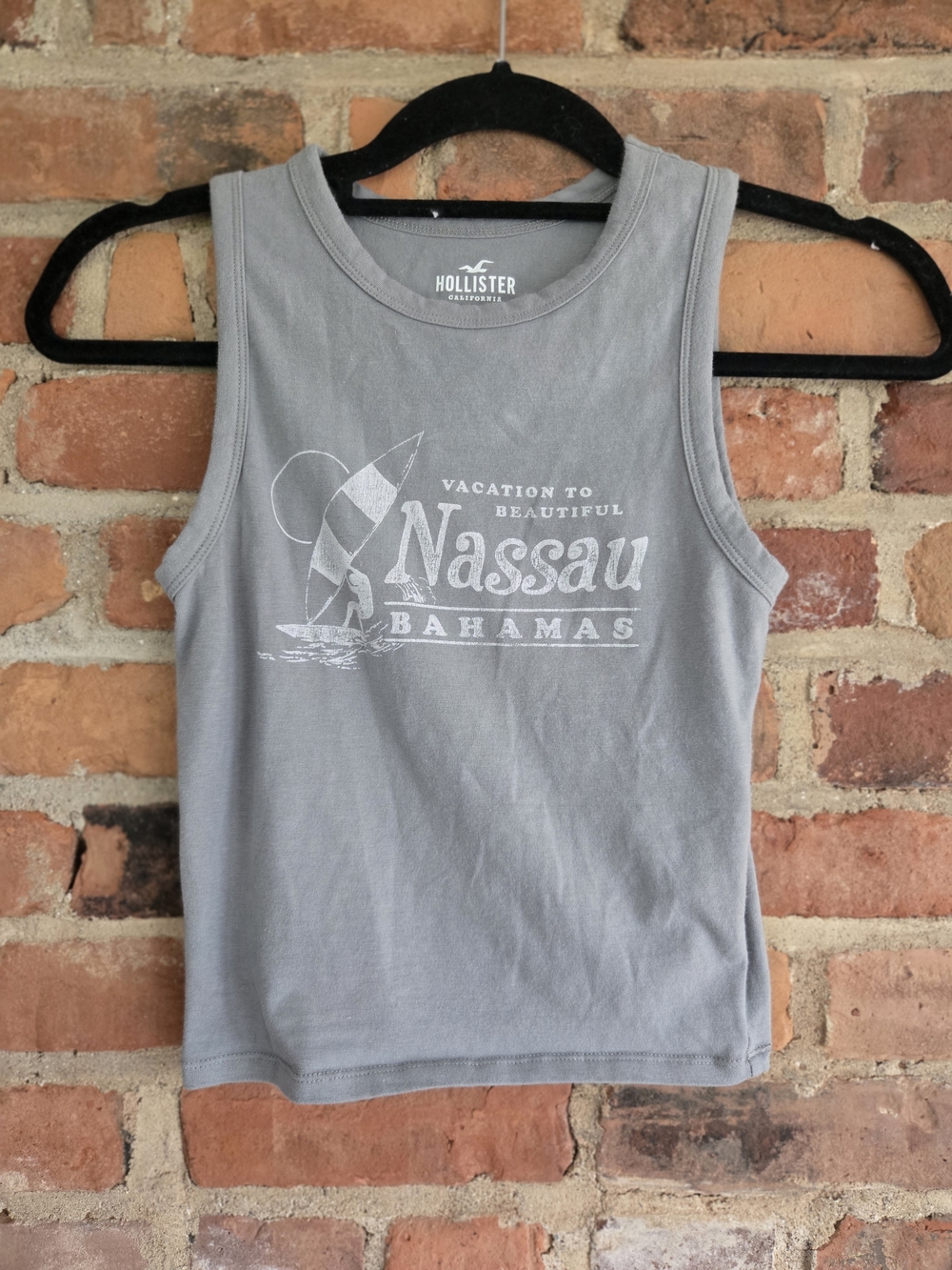 Hollister Light Gray Nassau Bahamas Graphic Tank